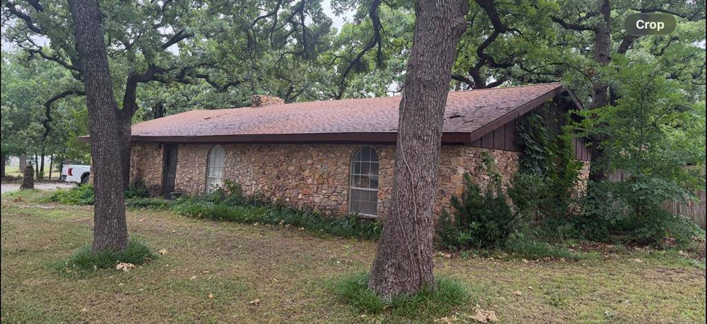 703 W Sherman Street, Chico, TX 76431