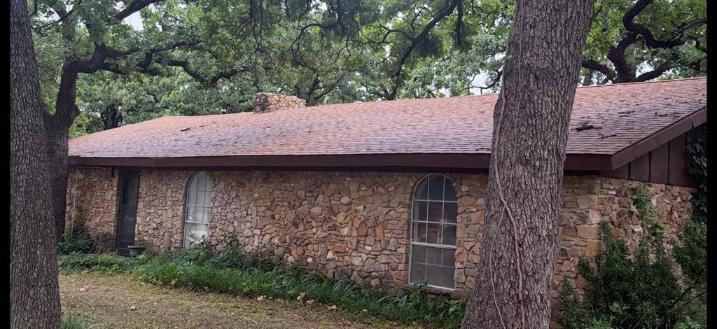 703 W Sherman Street, Chico, TX 76431