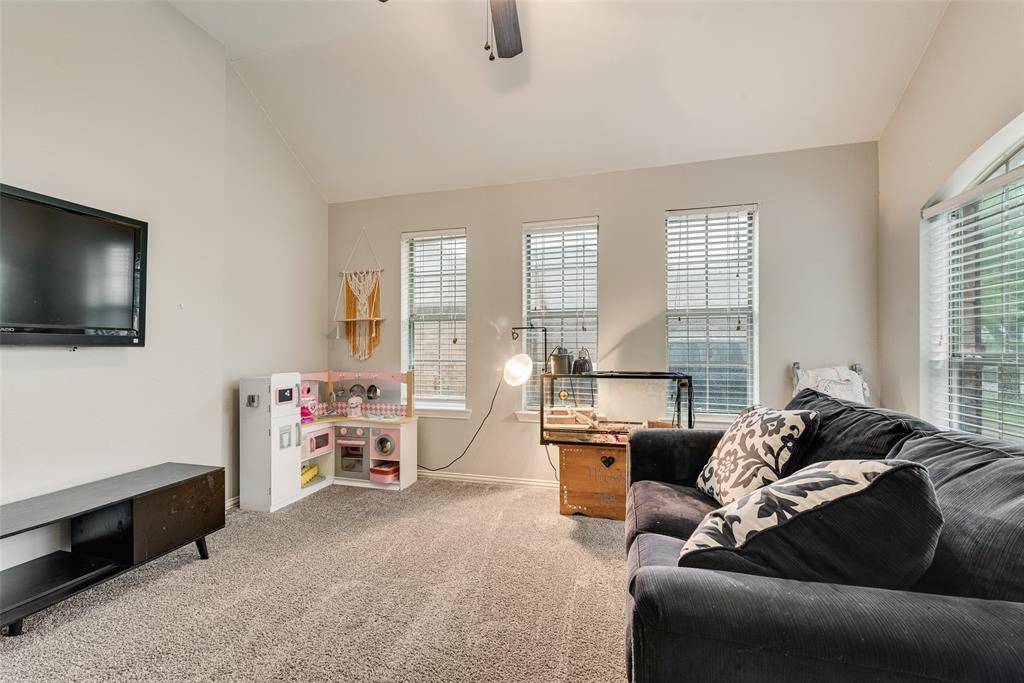 1022 Spinnaker Drive, Forney, TX 75126