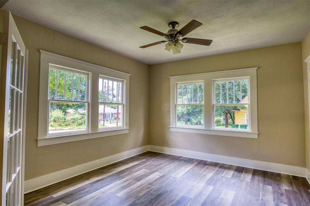 1008 N Link Street, Palestine, TX 75801