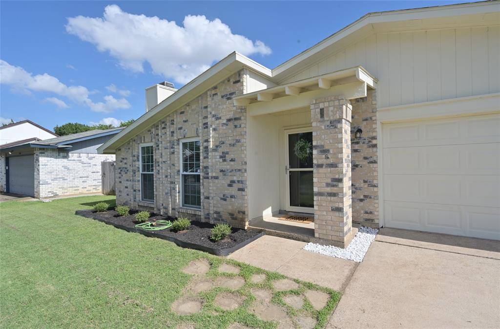 3409 Forest Creek Drive, Fort Worth, TX 76123