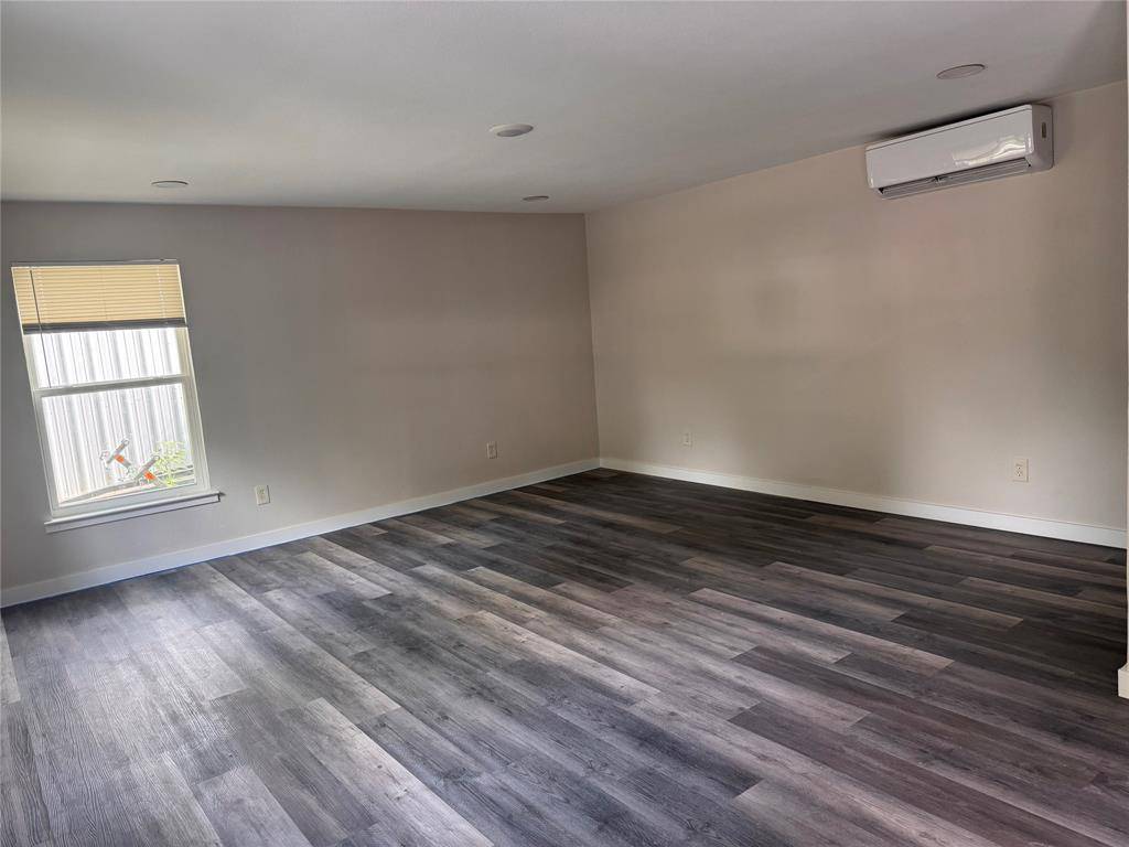 3849 Boquillas Circle, Granbury, TX 76048