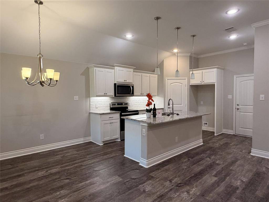 802 Tippit Lane, Greenville, TX 75402