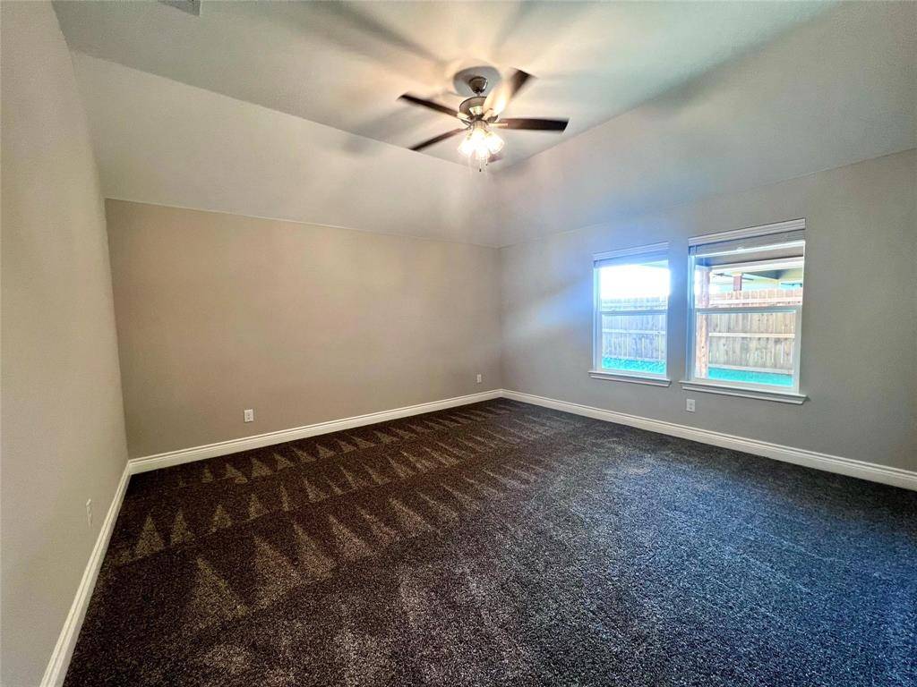 802 Tippit Lane, Greenville, TX 75402