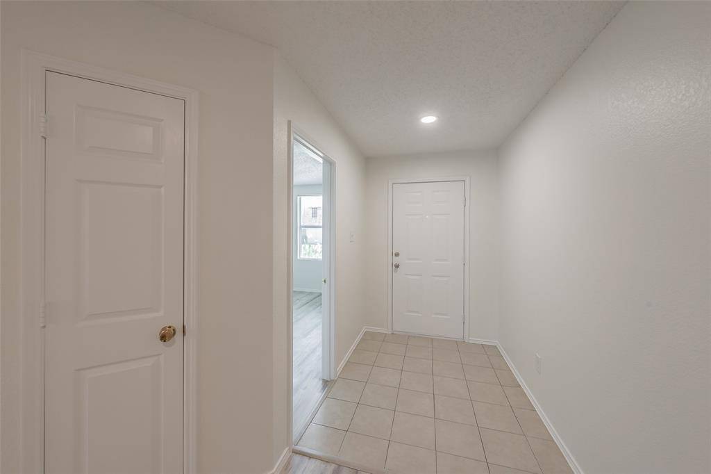 5425 Temecula Road, Fort Worth, TX 76244