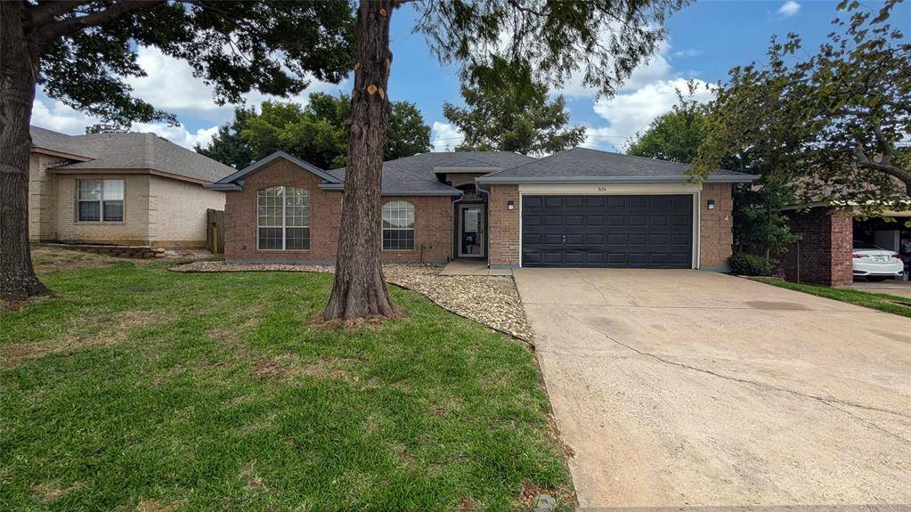 1604 Fern Drive, Mansfield, TX 76063