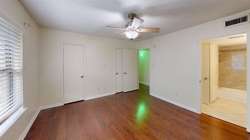 5835 Sandhurst Lane #D, Dallas, TX 75206