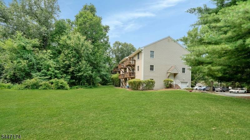 9 Brookstone Cir, Parsippany-troy Hills Twp., NJ 07950
