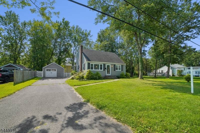18 Columbia Ave, Berkeley Heights Twp., NJ 07922