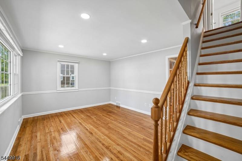 18 Columbia Ave, Berkeley Heights Twp., NJ 07922