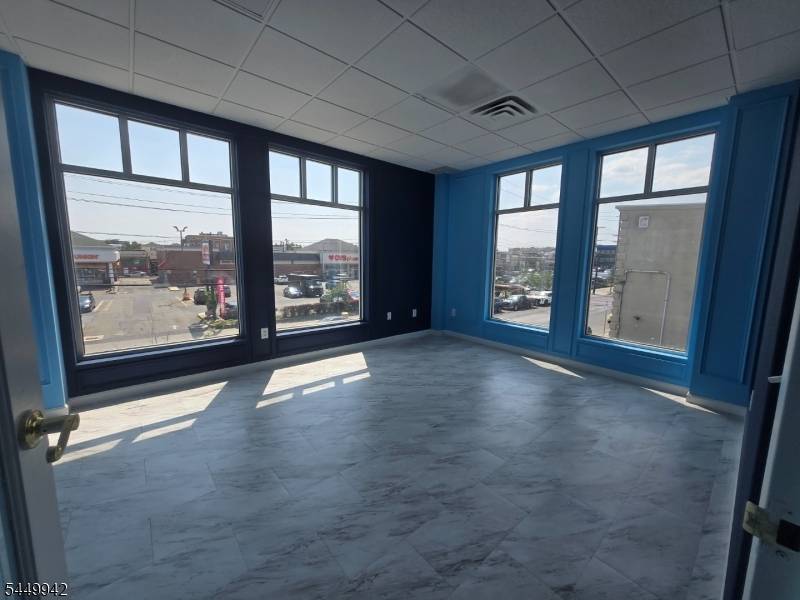 256 Chestnut St, Newark City, NJ 07105