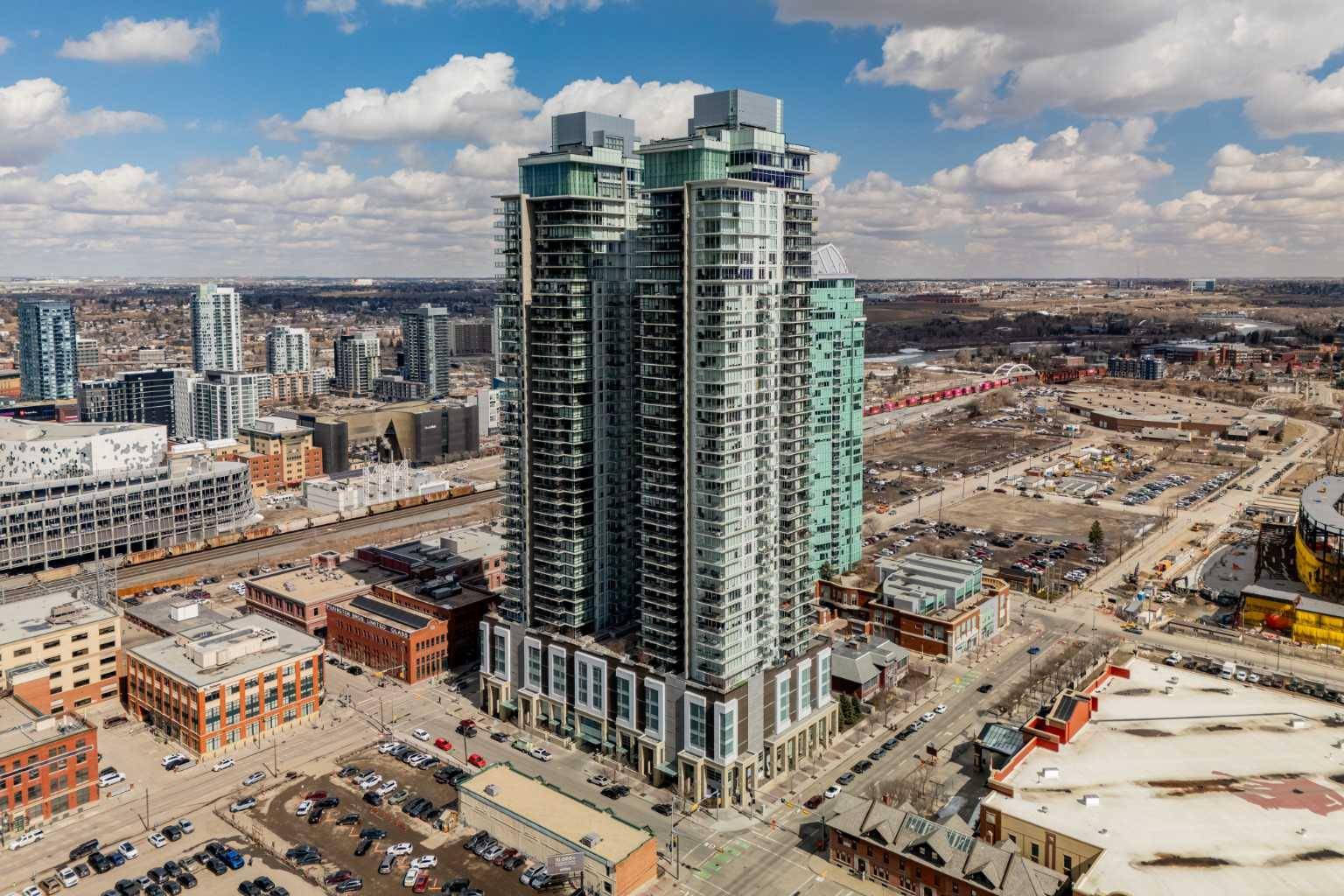 1188 3 ST SE #2906, Calgary, AB T2G1H7