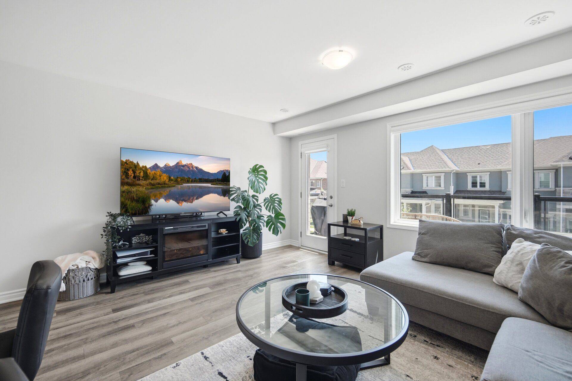 510 Bellflower CT, Milton, ON L9T 2X5