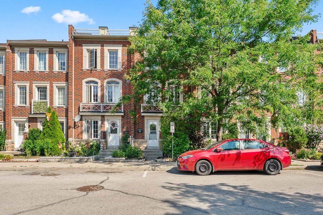 8 JIM BAIRD Mews, Toronto W05, ON M3L 0C6