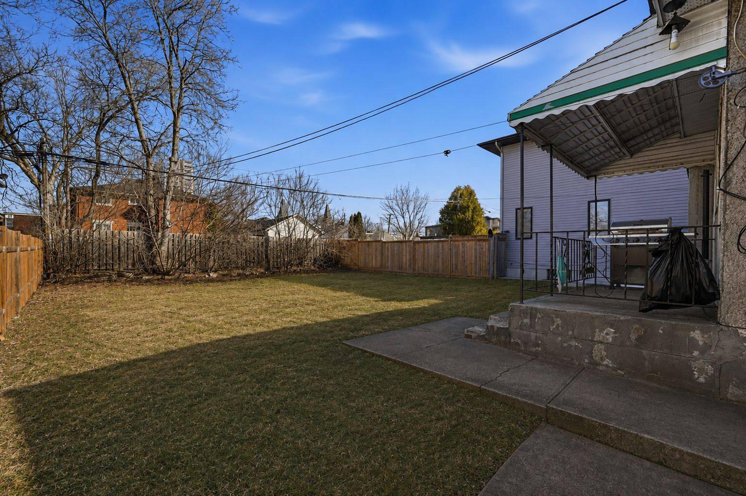 211 Columbus AVE, Overbrook - Castleheights And Area, ON K1K 1P7