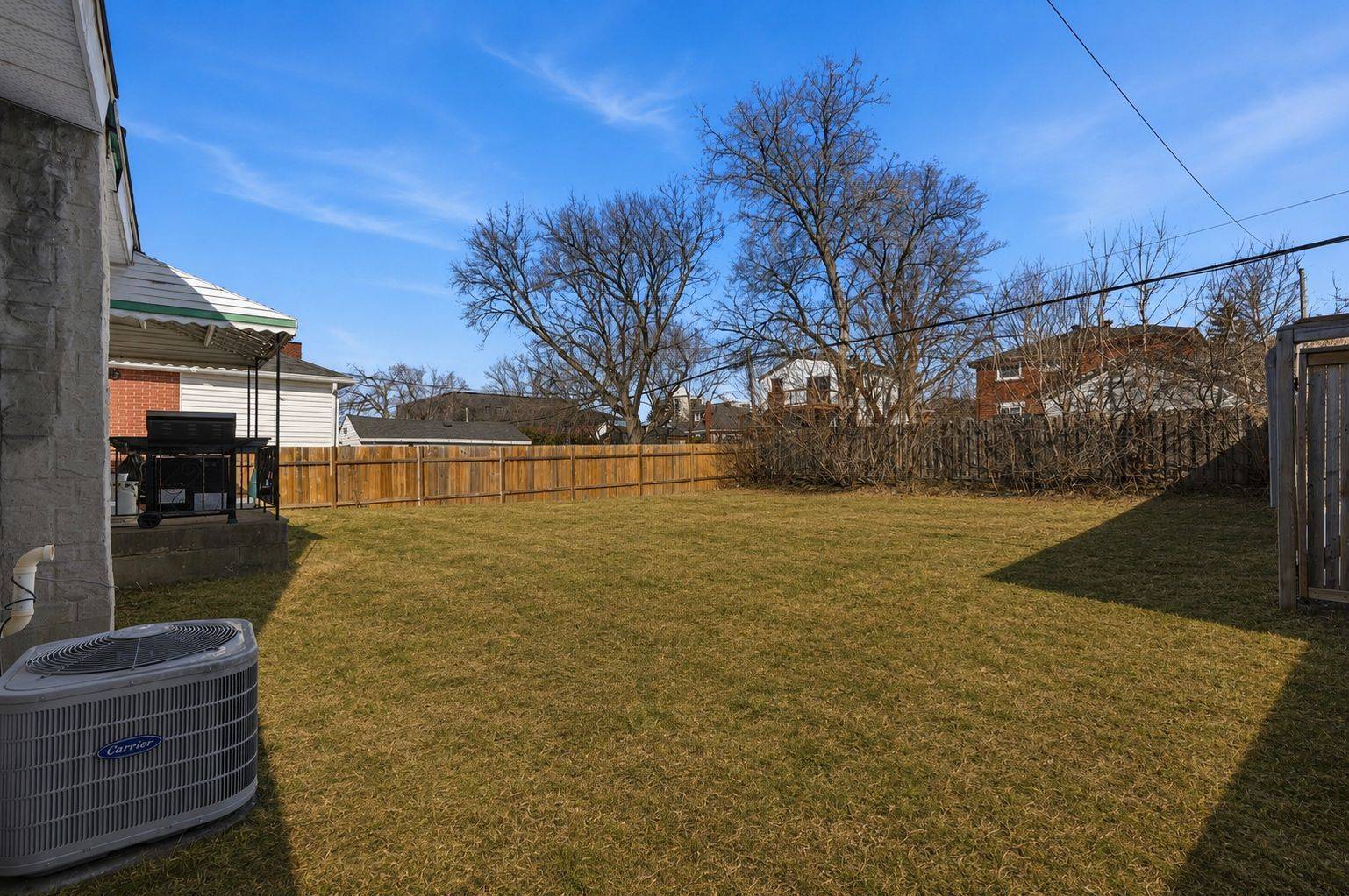 211 Columbus AVE, Overbrook - Castleheights And Area, ON K1K 1P7