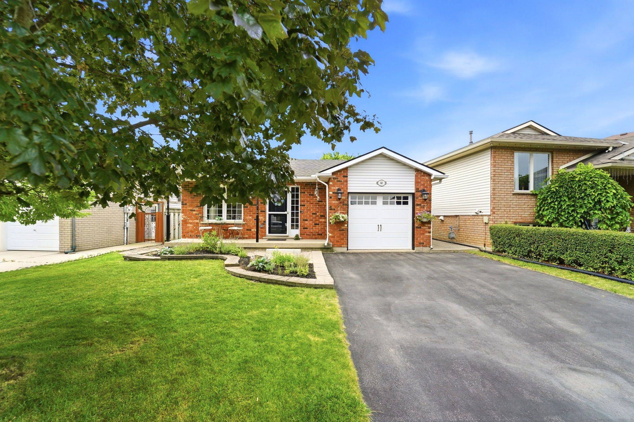 44 Marion ST, Hamilton, ON L0R 1W0