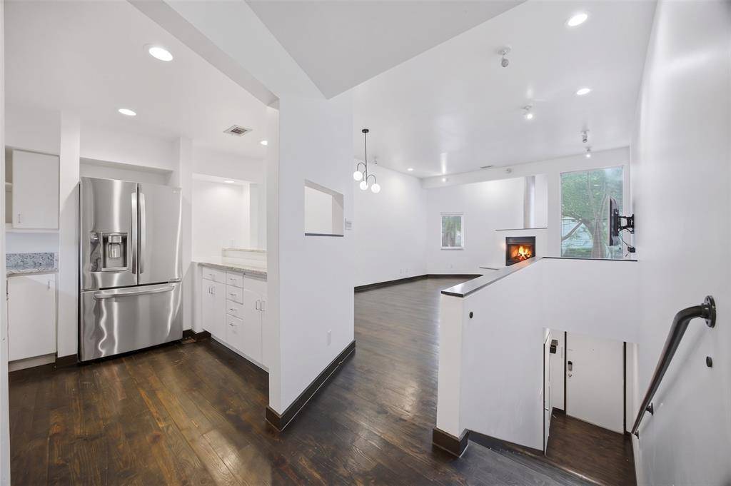 4241 Buena Vista Street #2, Dallas, TX 75205
