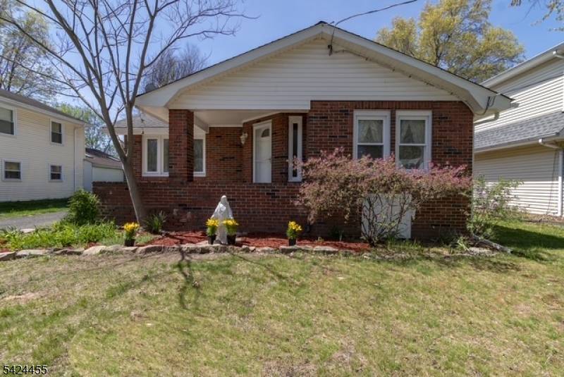 124 Chestnut St, Bridgewater Twp., NJ 08807