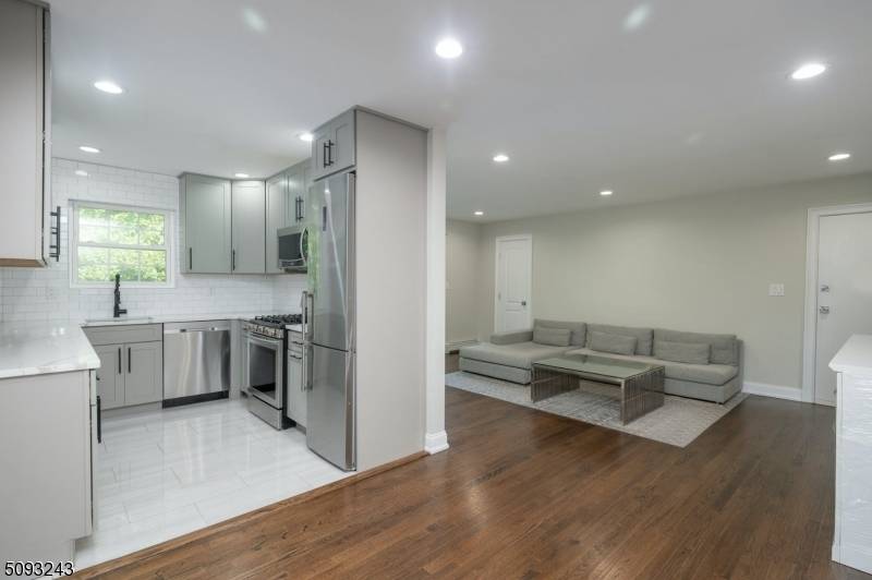 320 South, Morristown Town, NJ 07960