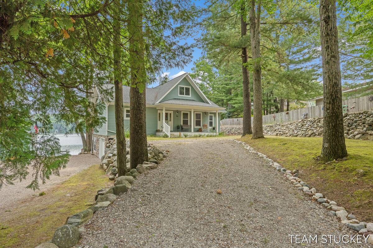 8583 N Homestead CIR, Elk Twp, MI 49644