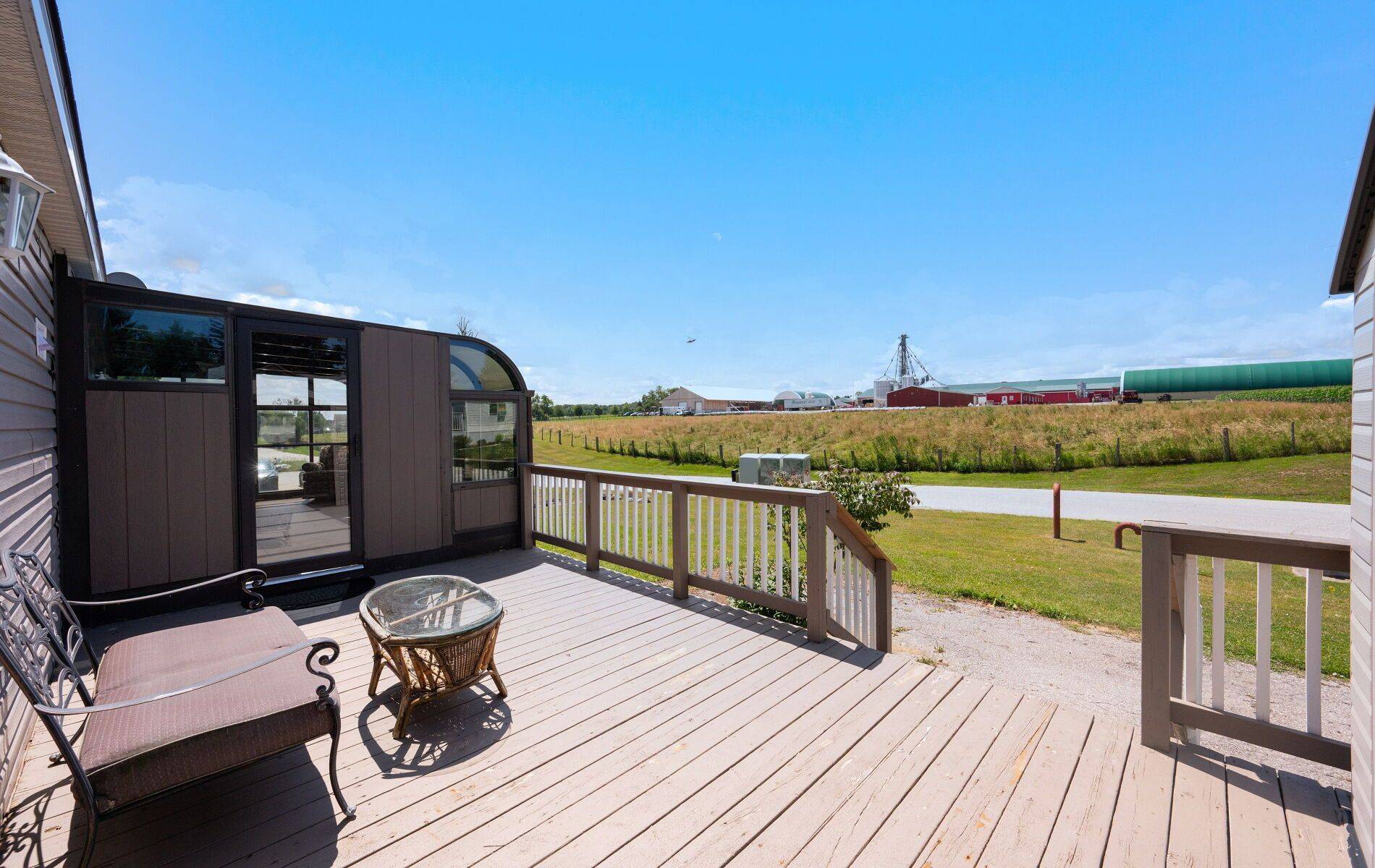 49 Sunrise CIR, Bradford West Gwillimbury, ON L3Z 3W9