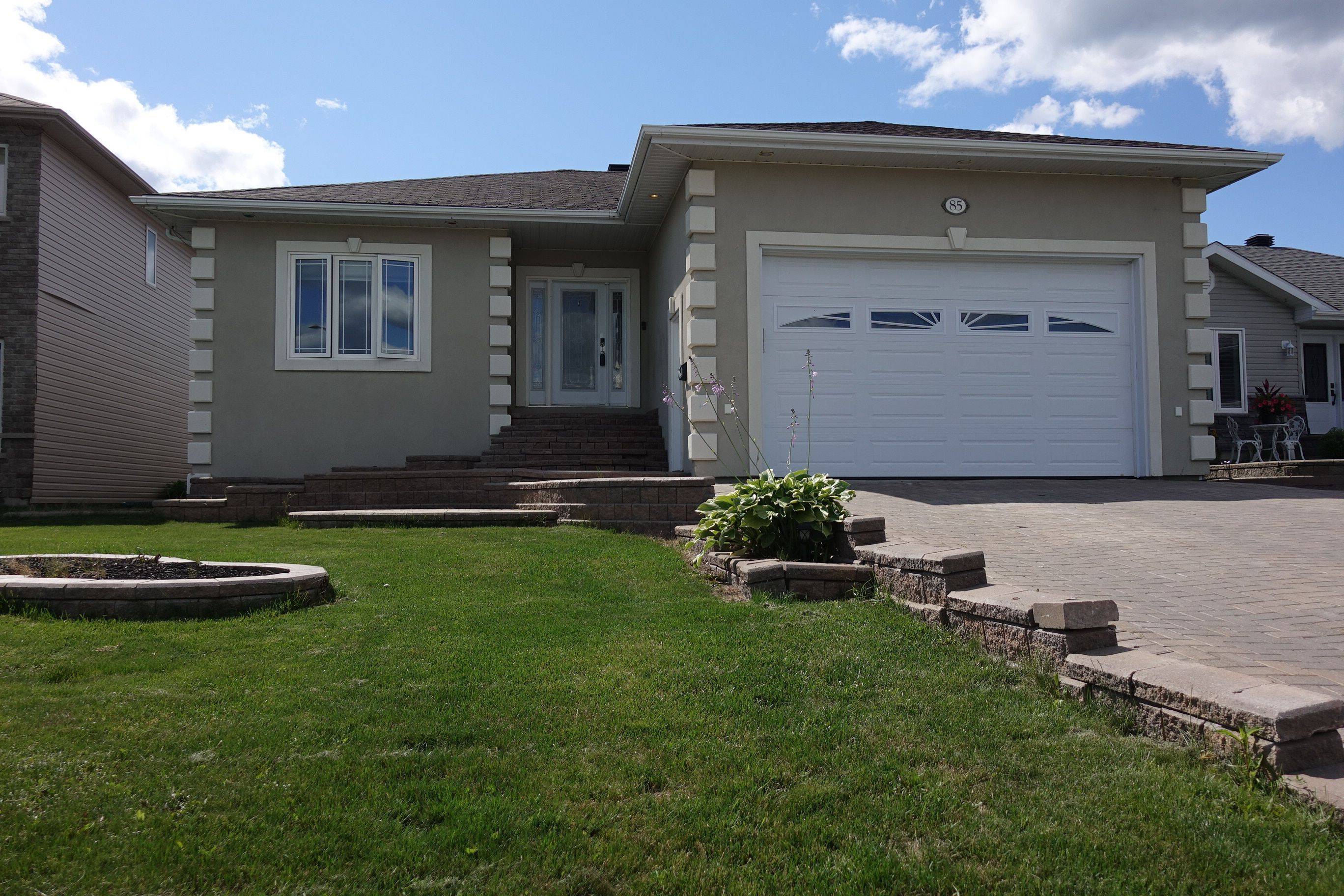 85 Majestic DR, Timmins, ON P4R 1N6