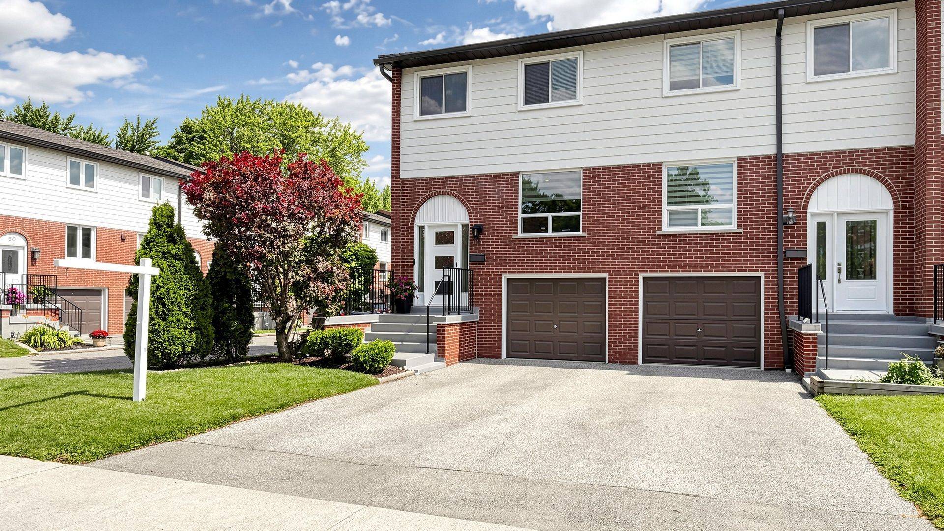 2445 Homelands DR #18, Mississauga, ON L5K 2C6