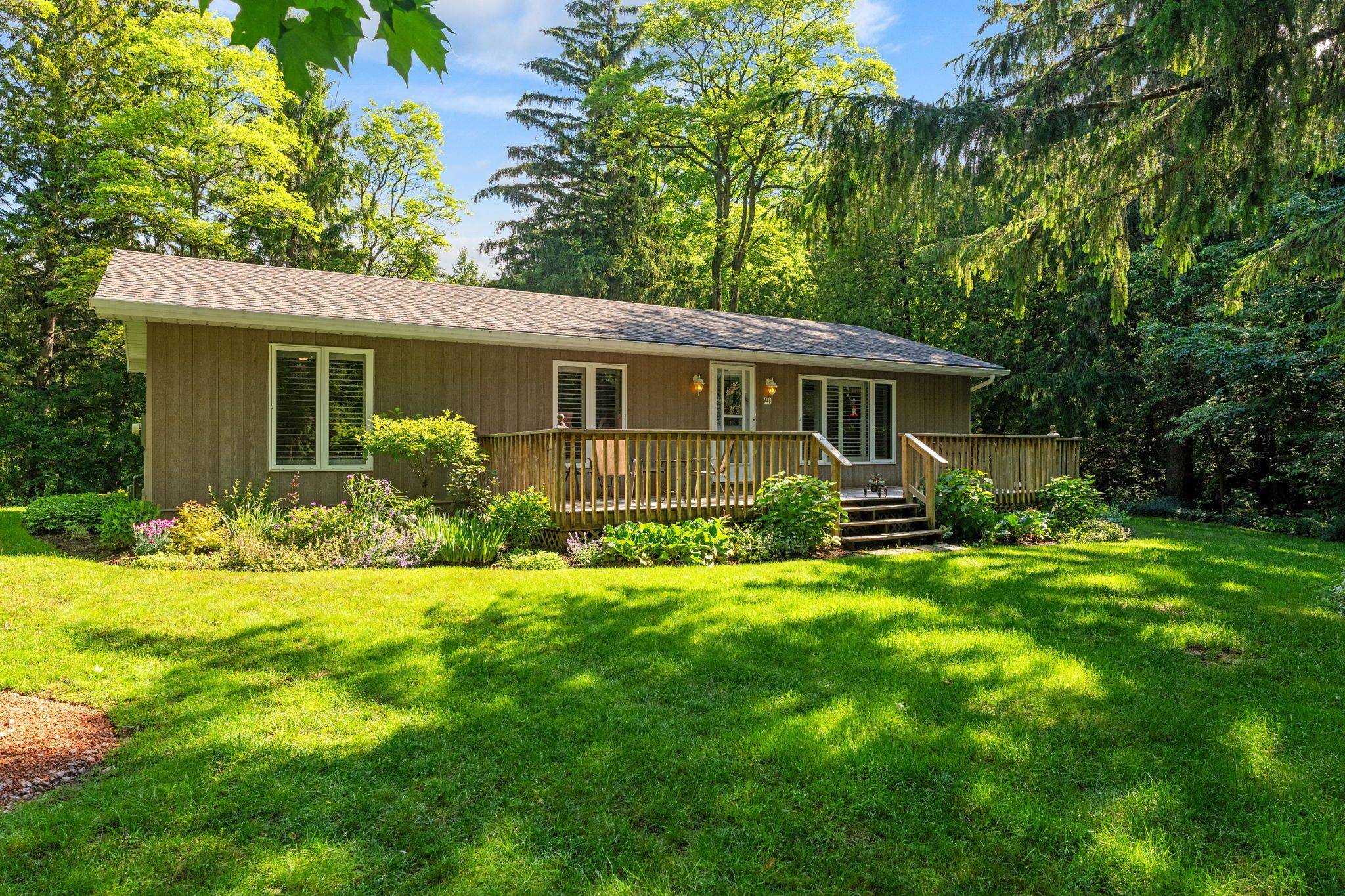 20 Mactavesh CRES, Bluewater, ON N0M 1G0