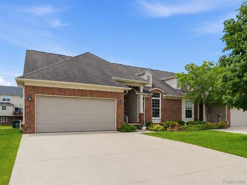 57549 Windmill PT, Lyon Charter Township, MI 48165