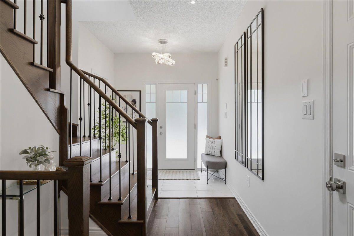11 Catamaran DR, Wasaga Beach, ON L9Z 0J2