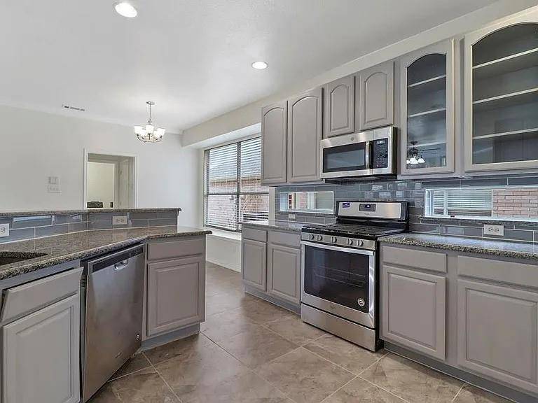 1525 Dimmit Drive, Carrollton, TX 75010