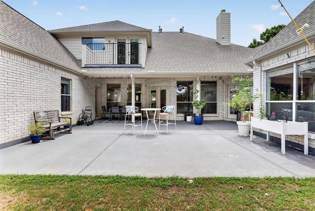 5609 Lavon Drive, Flower Mound, TX 75028