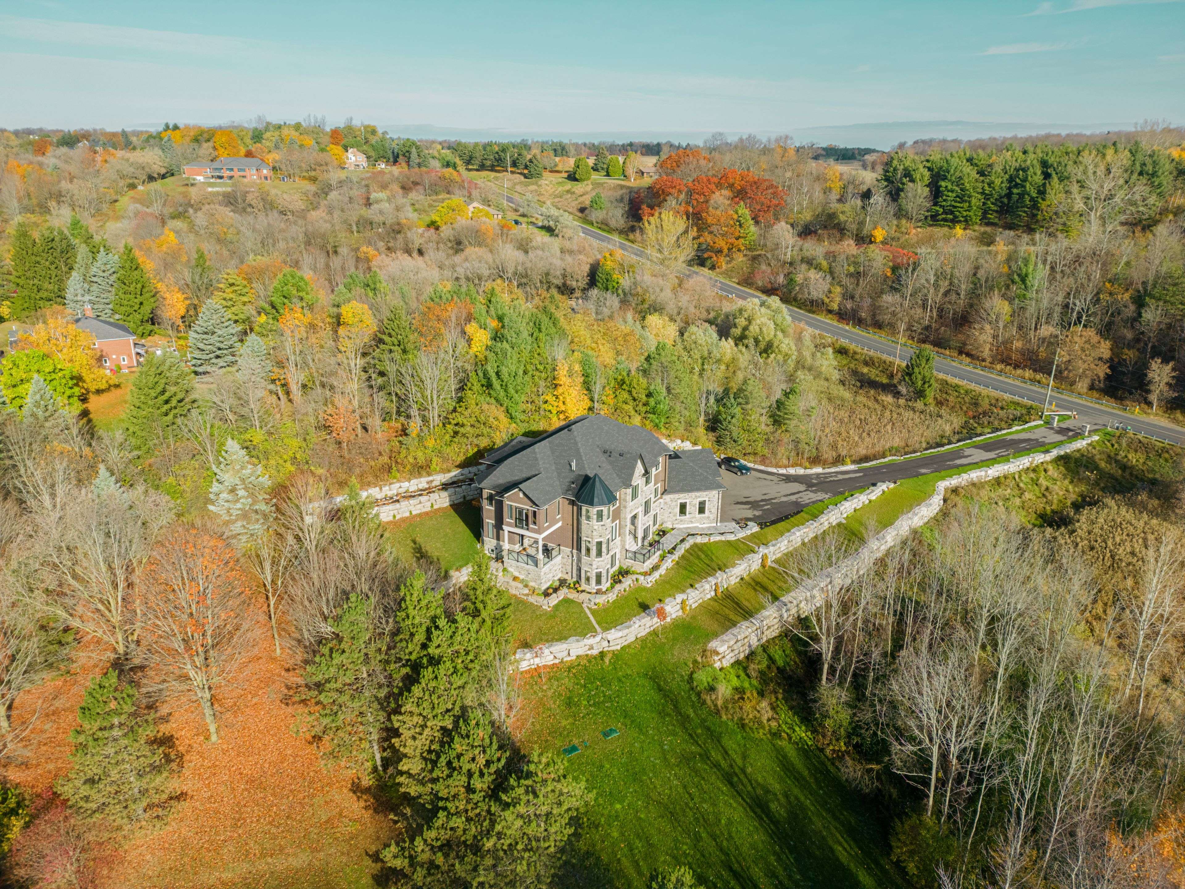 16158 Mount Pleasant RD, Caledon, ON L7E 3M6