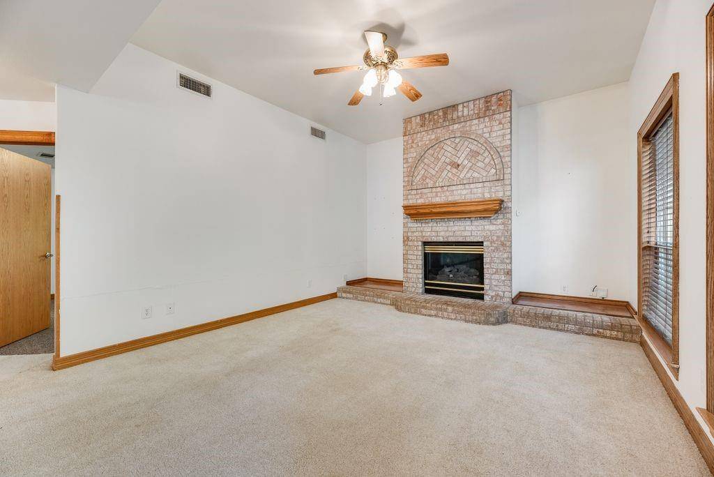 115 Idle Creek Court, Desoto, TX 75115