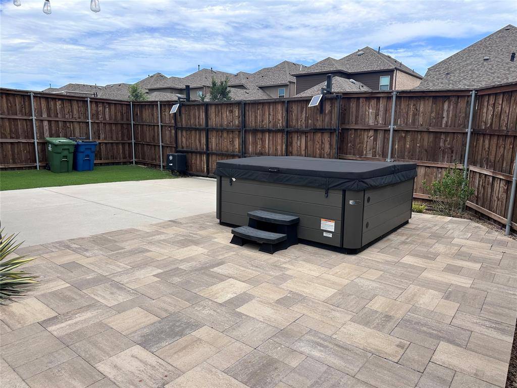 2200 7th Avenue, Flower Mound, TX 75028