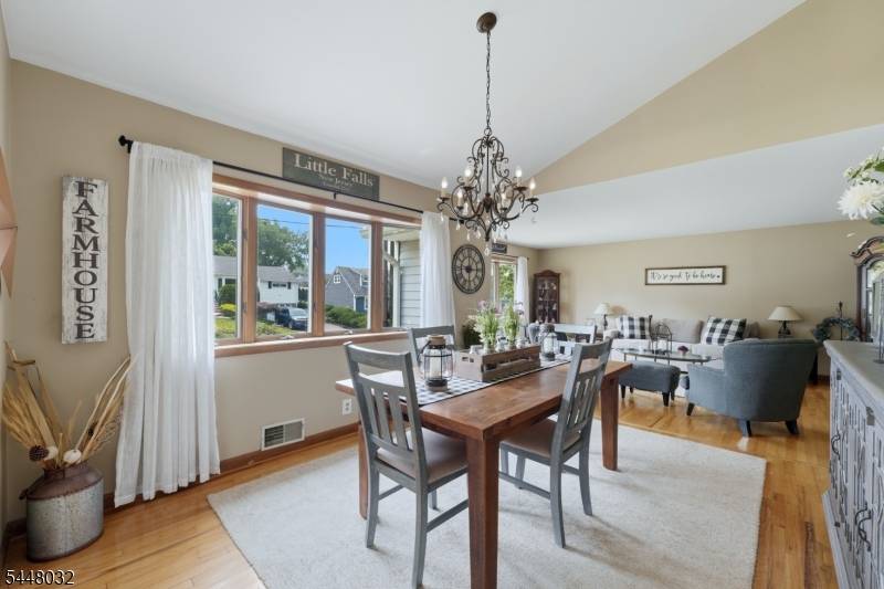 63 Stewart Ave, Little Falls Twp., NJ 07424