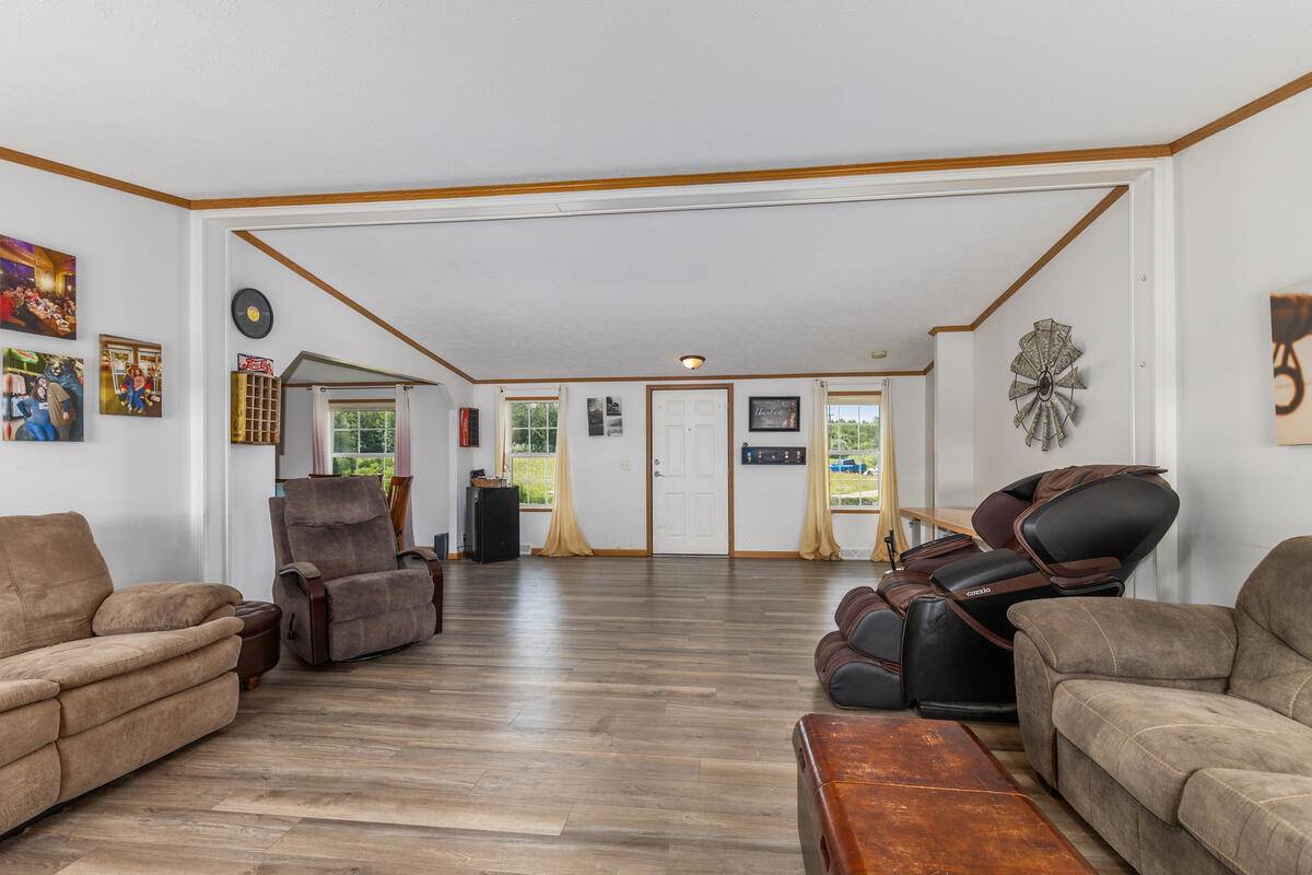1548 N Loomis RD, Denver Twp, MI 48858