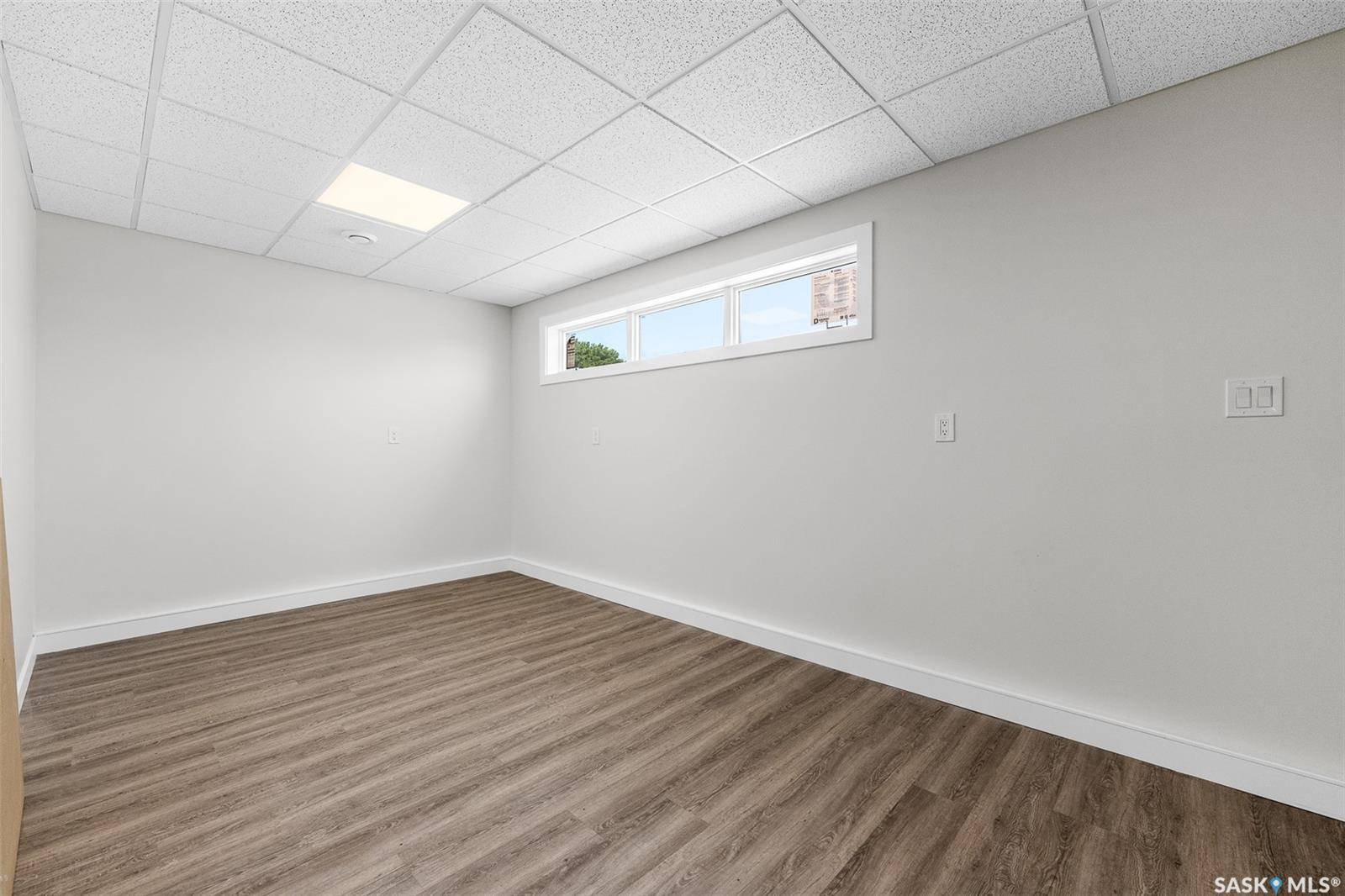 424 9th AVENUE W, Moose Jaw, SK S6H 4H5