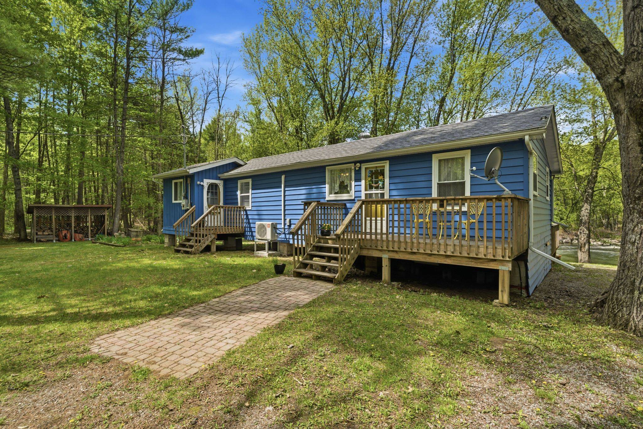 122 Cottage LN, Tweed, ON K0K 3J0