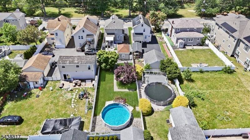 332 Riverside Ave, Lyndhurst Twp., NJ 07071