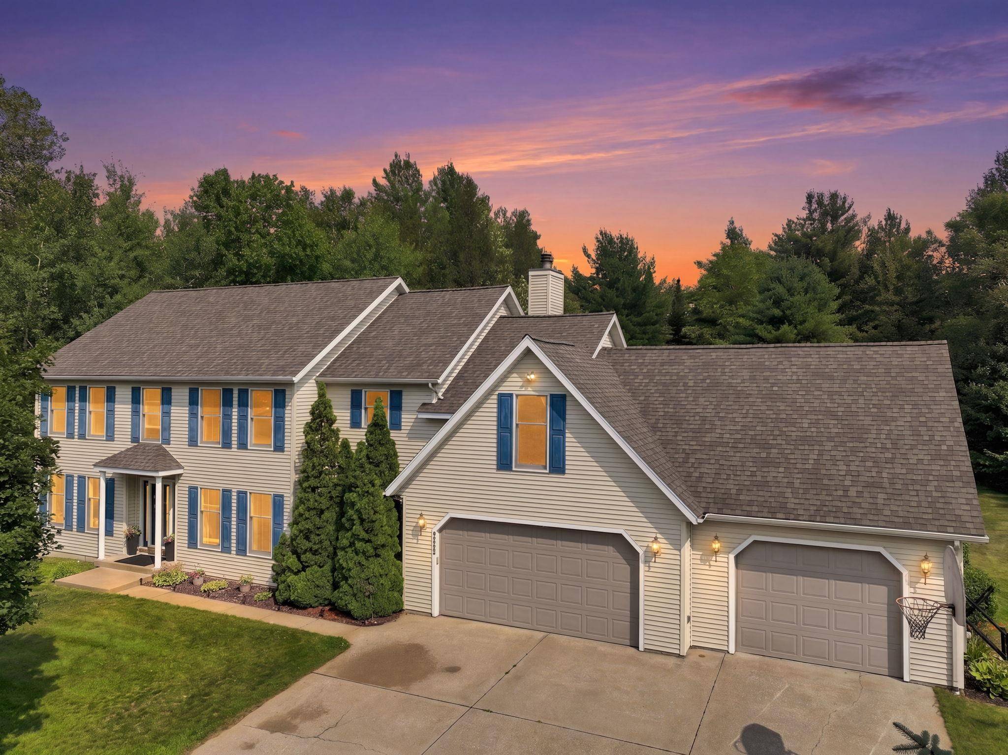 8443 Valley Forge DR, Cherry Grove Twp, MI 49601