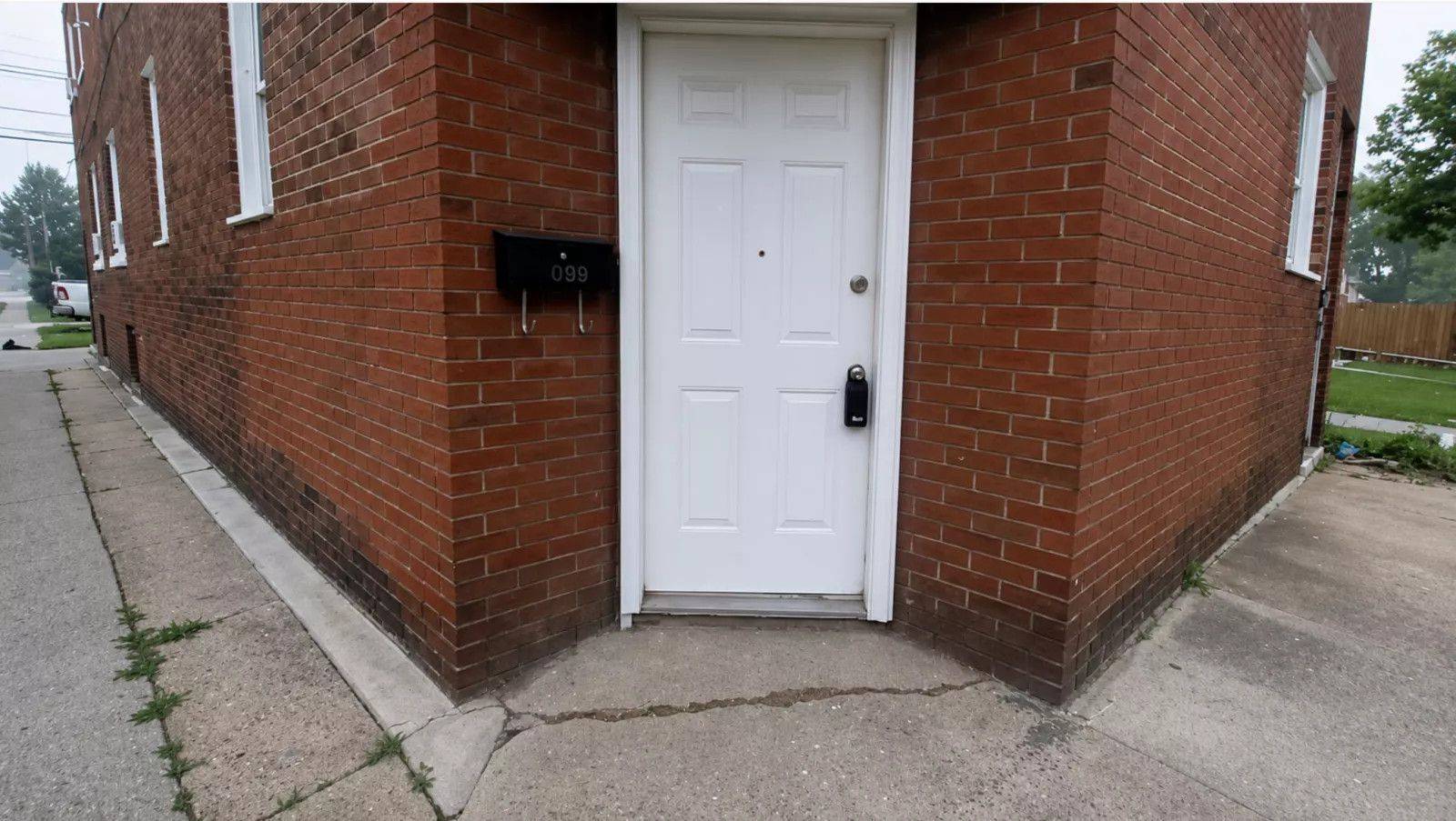 1102 Langlois AVE, Windsor, ON N9A 2H5