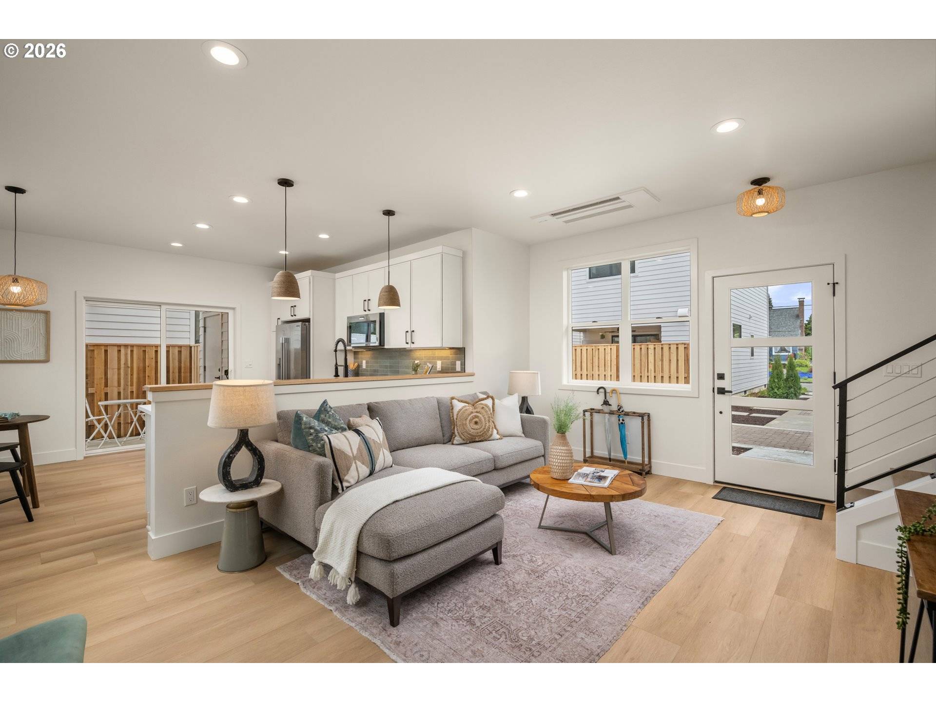 7313 N WILLAMETTE BLVD, Portland, OR 97203