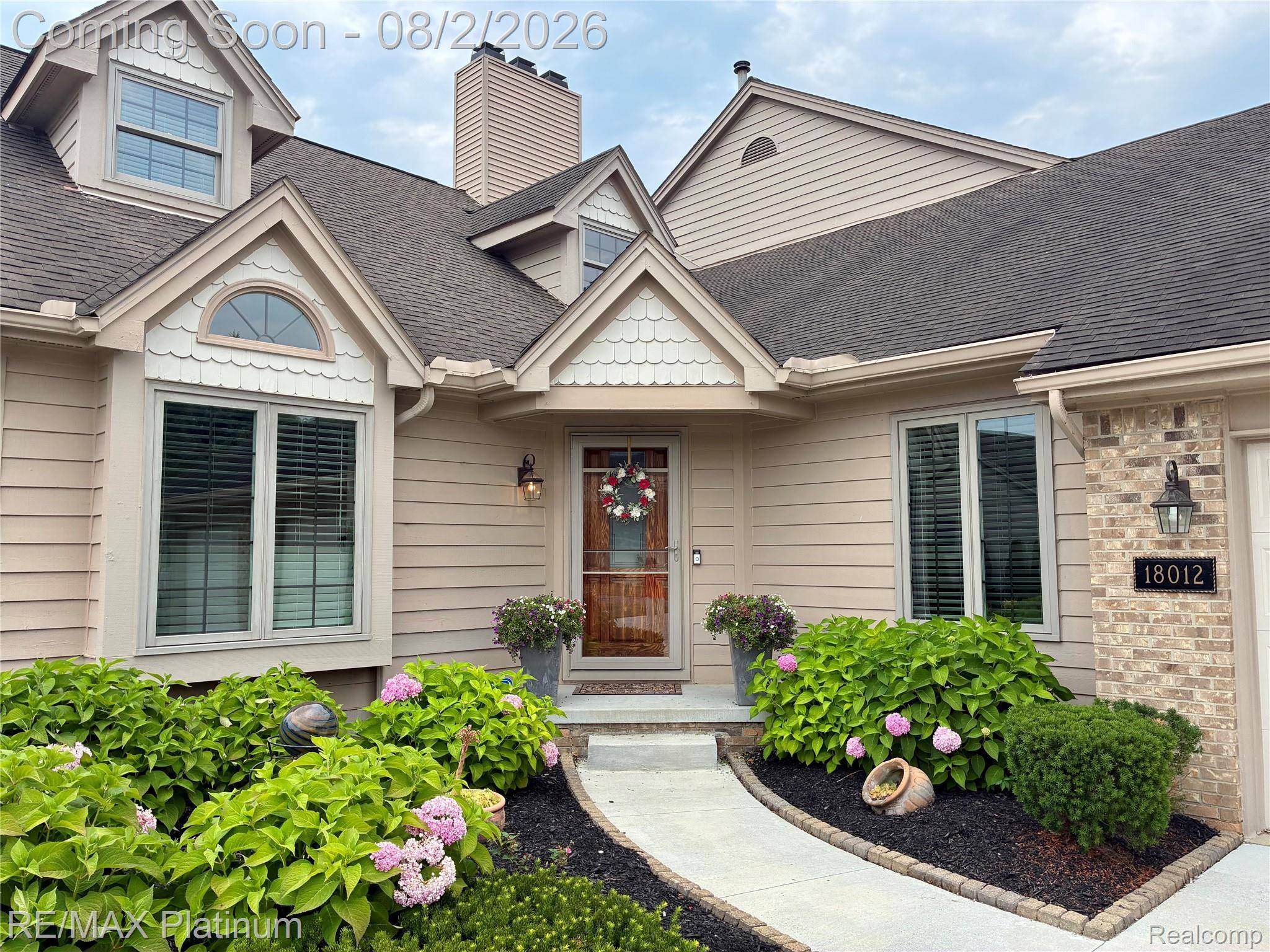 18012 Blue Heron Pointe DR, Northville Township, MI 48168
