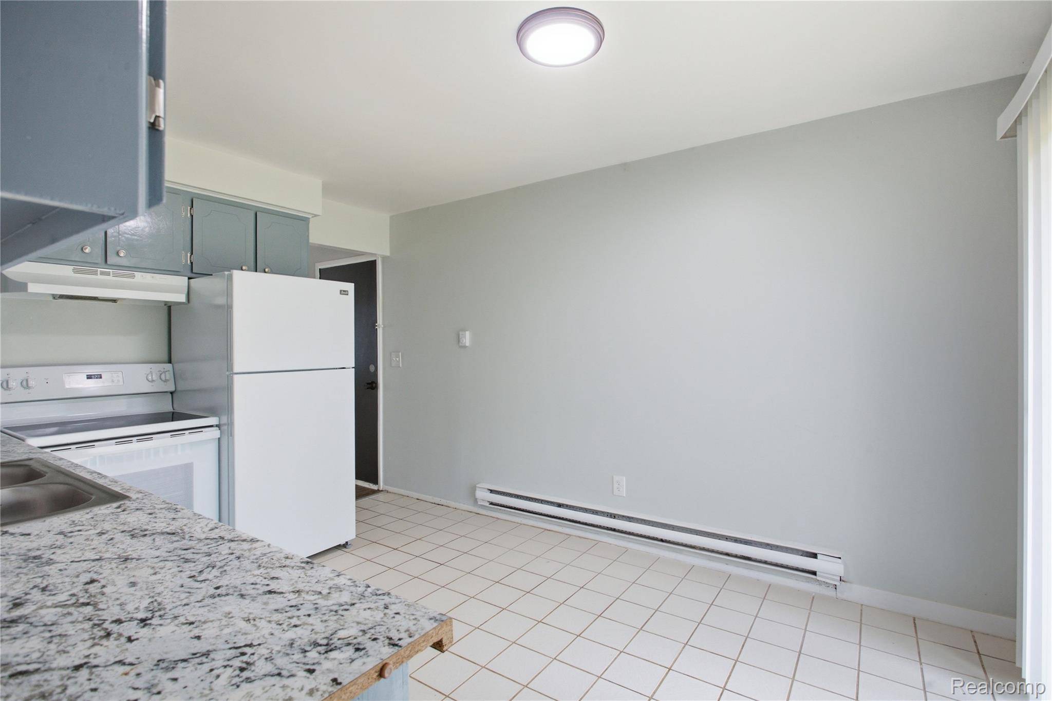 365 Granger RD #1, Ortonville Village, MI 48462