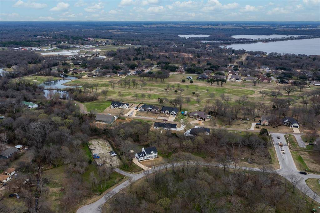 202 Splitrail Drive, Mabank, TX 75143
