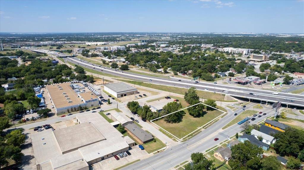 201 N Riverside Drive, Fort Worth, TX 76111