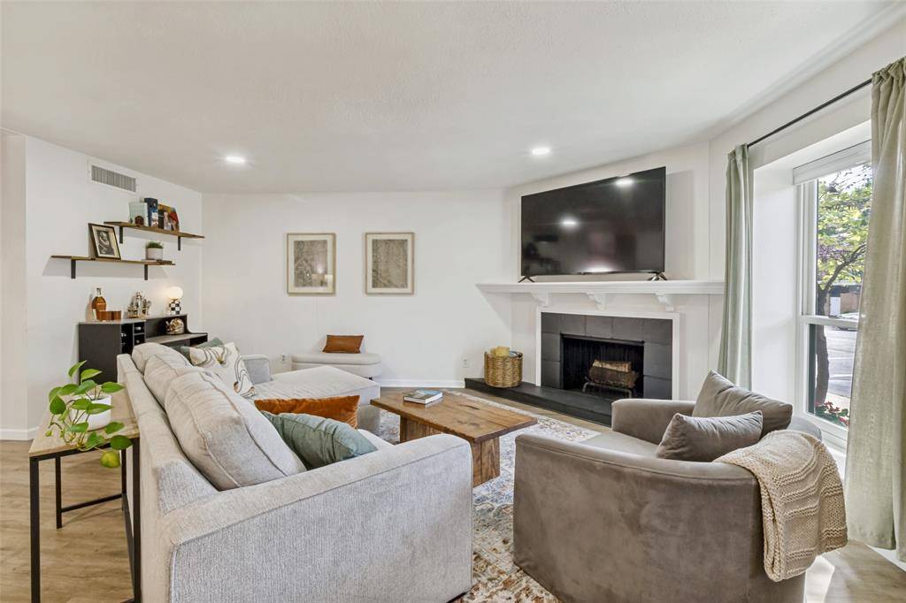 15910 Coolwood Drive #1046, Dallas, TX 75248
