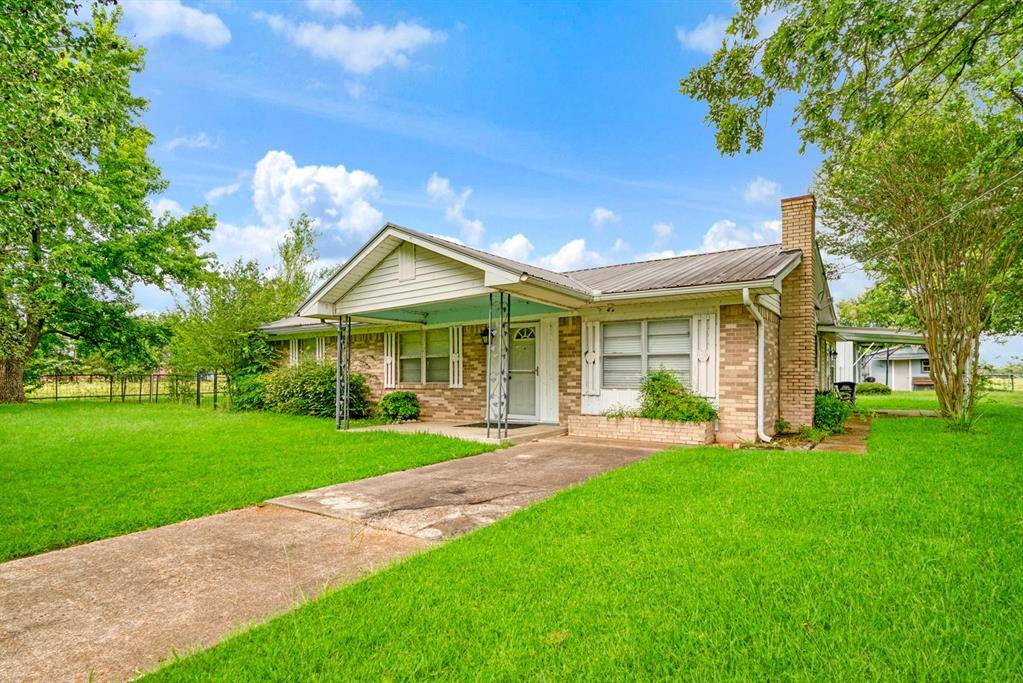 900 County Road 42400, Paris, TX 75462